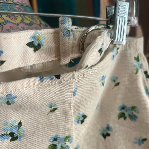 NWT WE WORE WHAT Cream Floral Cut Out Mini Skirt Denim Ivory Watercolor Ditsy M - Picture 10 of 16